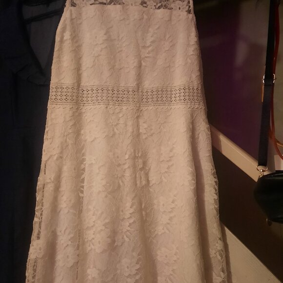 White floral dress - Picture 2 of 2